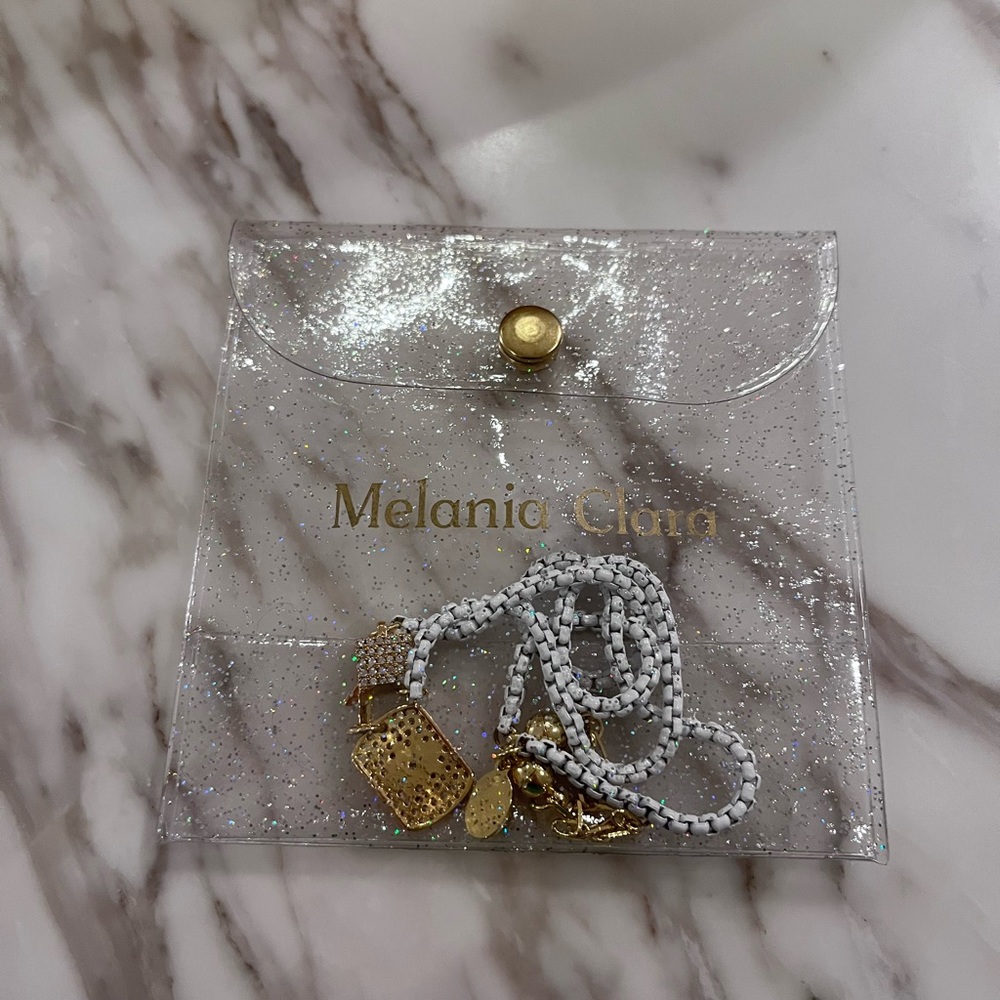 Melania Clara NWT necklace
